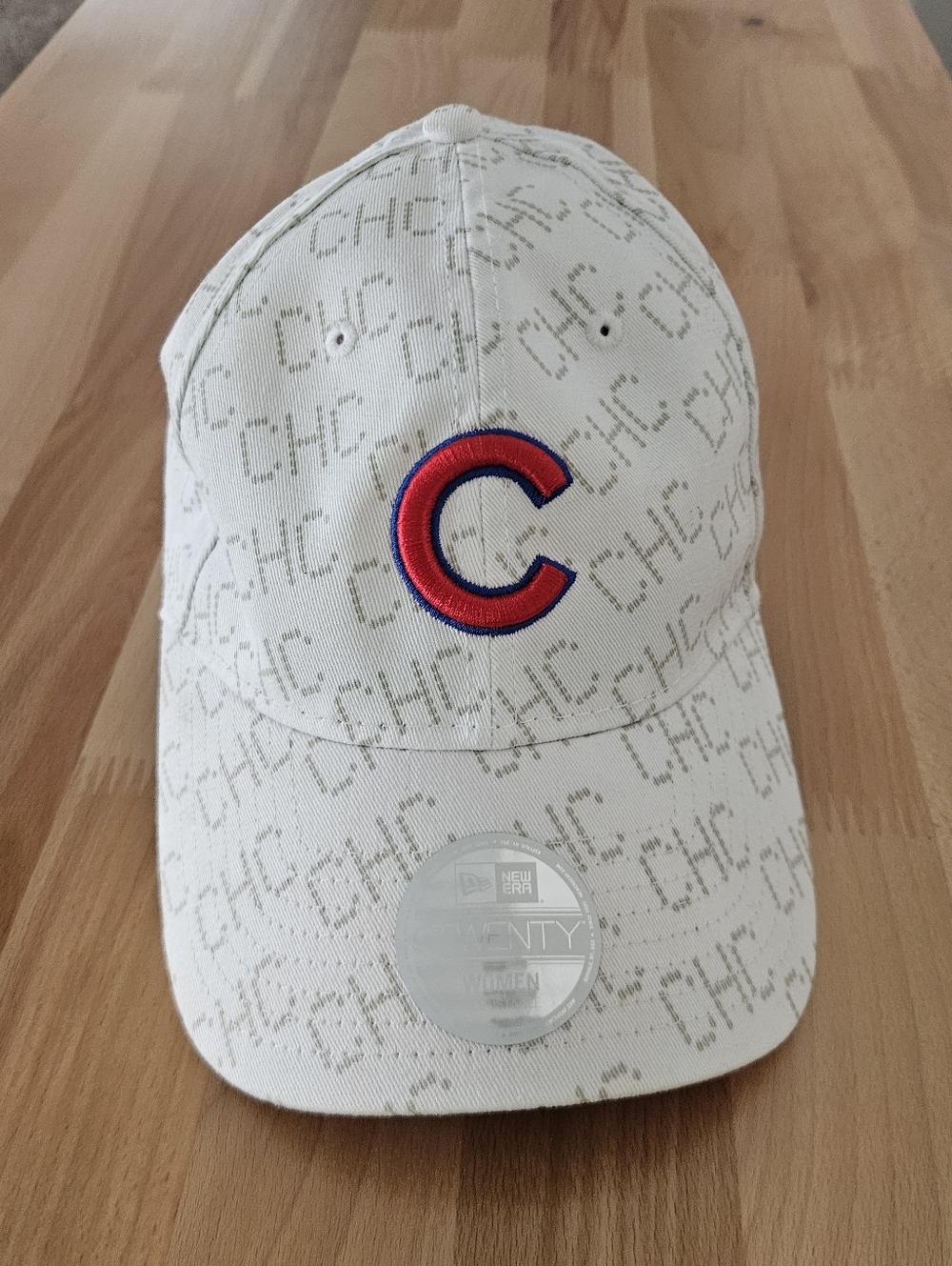 New Era White 9TWENTY Women's Adjustable Cap with Subtle Monogram